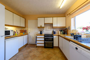 Kitchen- click for photo gallery